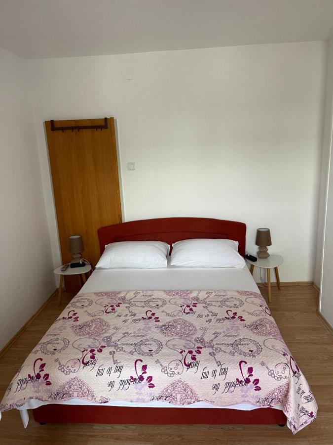 Apartmani Frane Tribalj Екстериор снимка