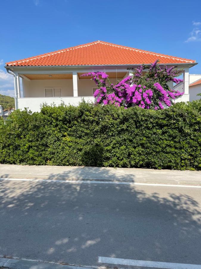 Apartmani Frane Tribalj Екстериор снимка
